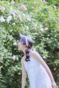 年轻的妈妈